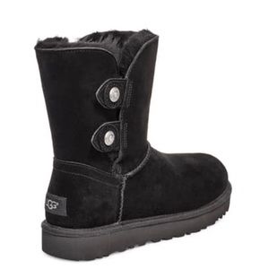 NWOT UGG Marciela II Suede Snap Button Short Boots